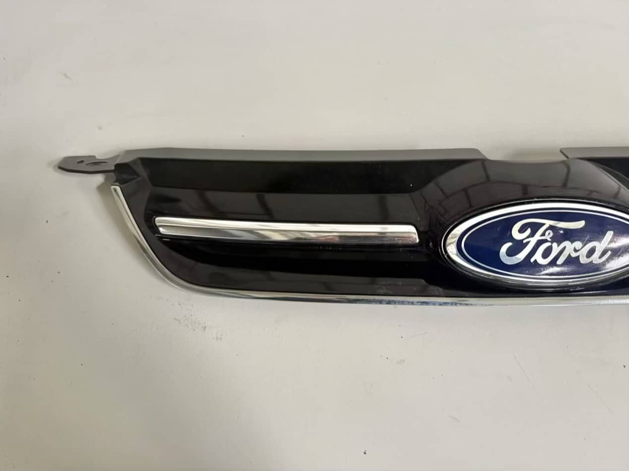 Kühlergrill Front Ford C-Max 2014 AM51R8200B, AM51R8138B