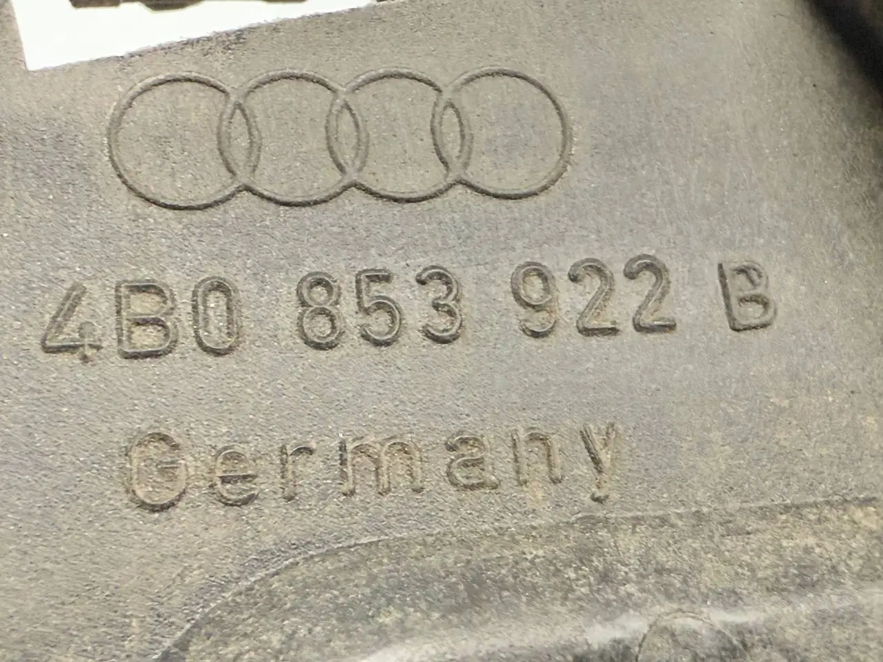 Halter Seitenschweller Stoßstange rechts Audi A6 Avant 4B5 TDI 2002 4B0853922B