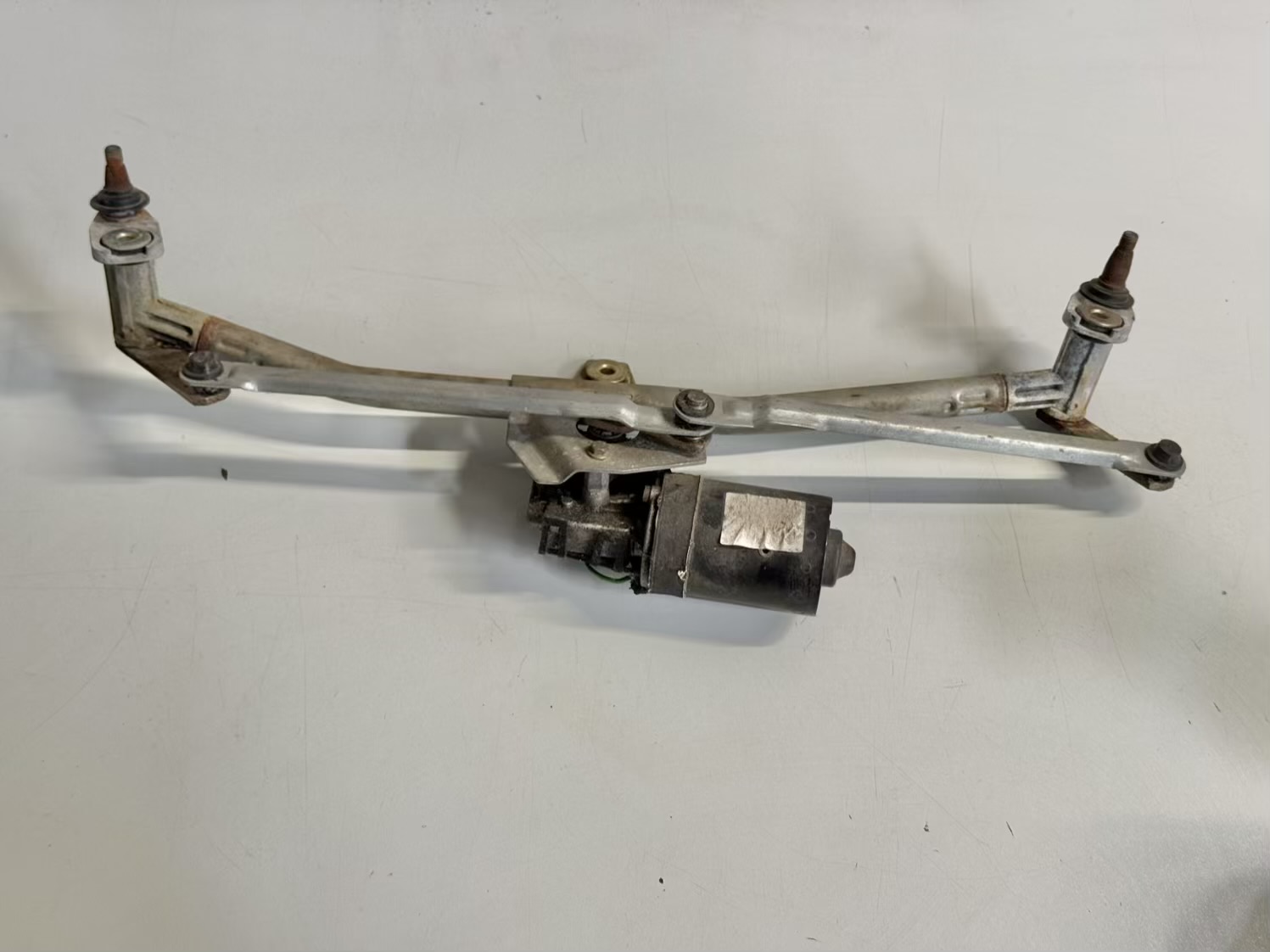 Frontscheibenwischer Wischermotor Gestänge Golf 4 1,4 1J1 1998 1J1955113A