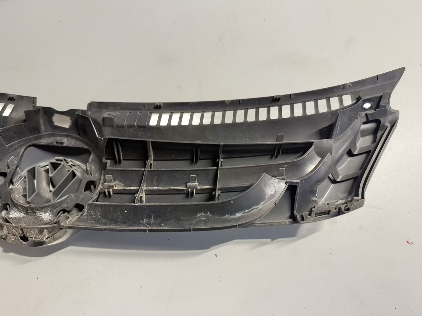 Kühlergrill VW Golf Plus 2005 5M1 1,6 FSI 5M0853653 FC: LA7T