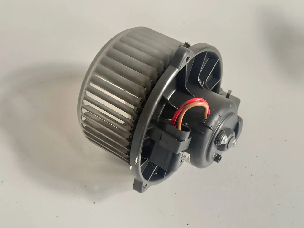 Geblaesemotor Heizungsgeblaese A6 Avant 4B5 TDI 2.5L 2002 0130111202, 4B1820021