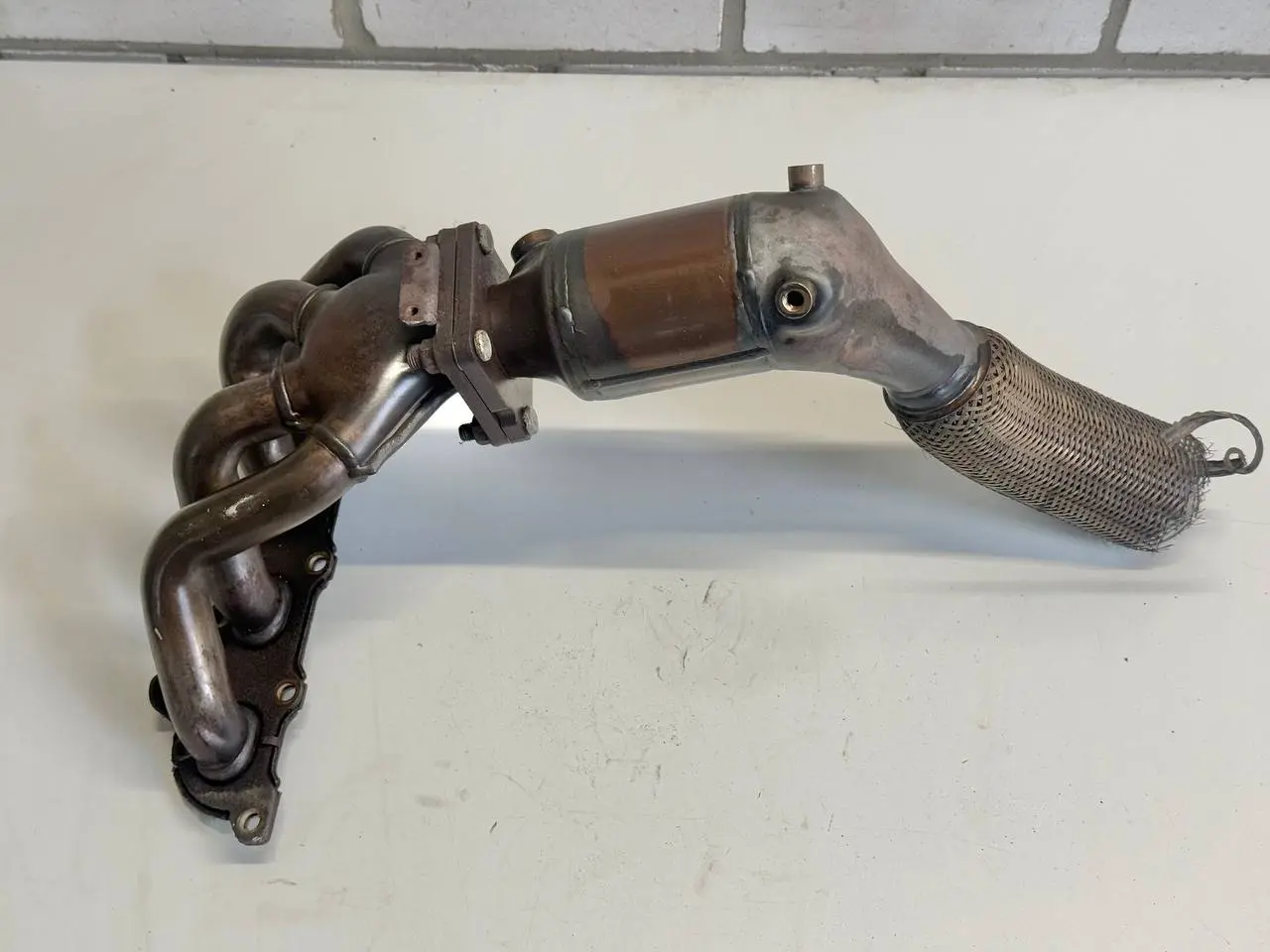 Katalysator Kat Downpipe für Golf5 1K1 1.4L VW Golf5 1K1 1.4L 1K0131690