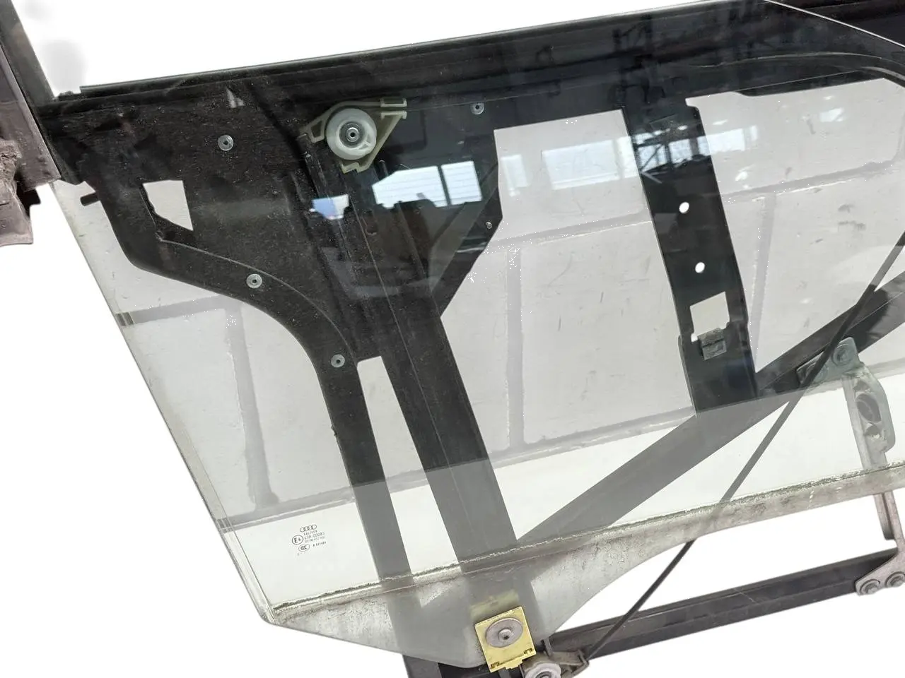 Fensterheber Rahmen vorne rechts Audi A6 Avant 4B5 TDI 2.5L 2002 4B0837398C