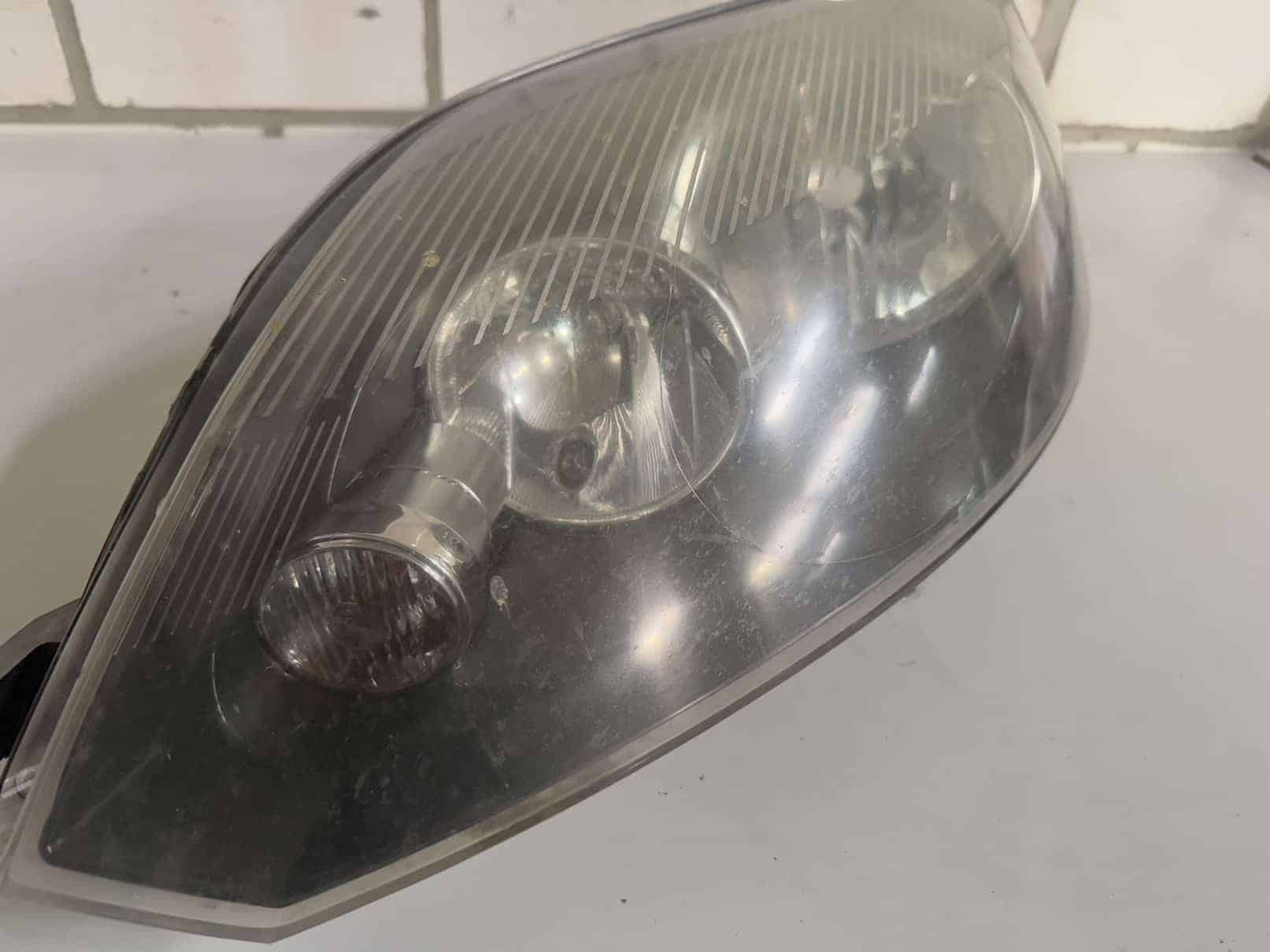 Scheinwerfer Links VW Golf Plus 2009