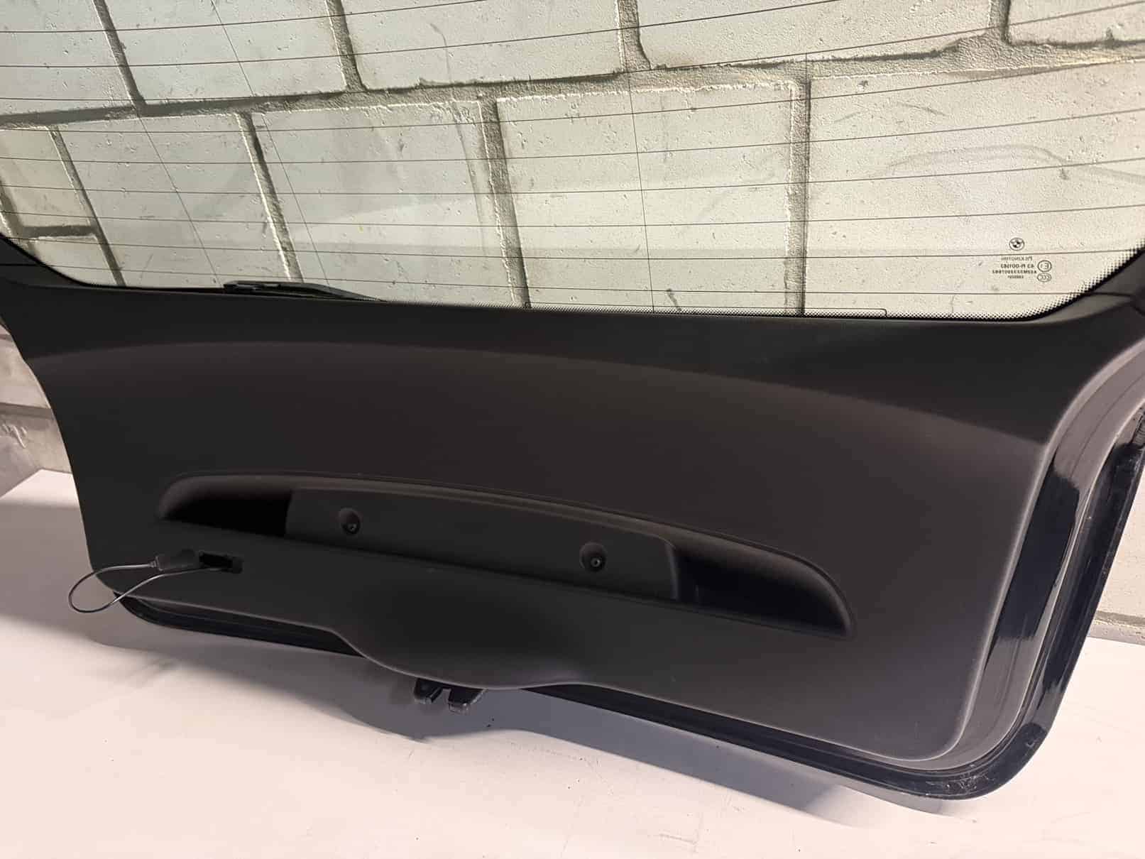 Heckklappe Kofferraumdeckel Komplett BMW 116i E81 2011