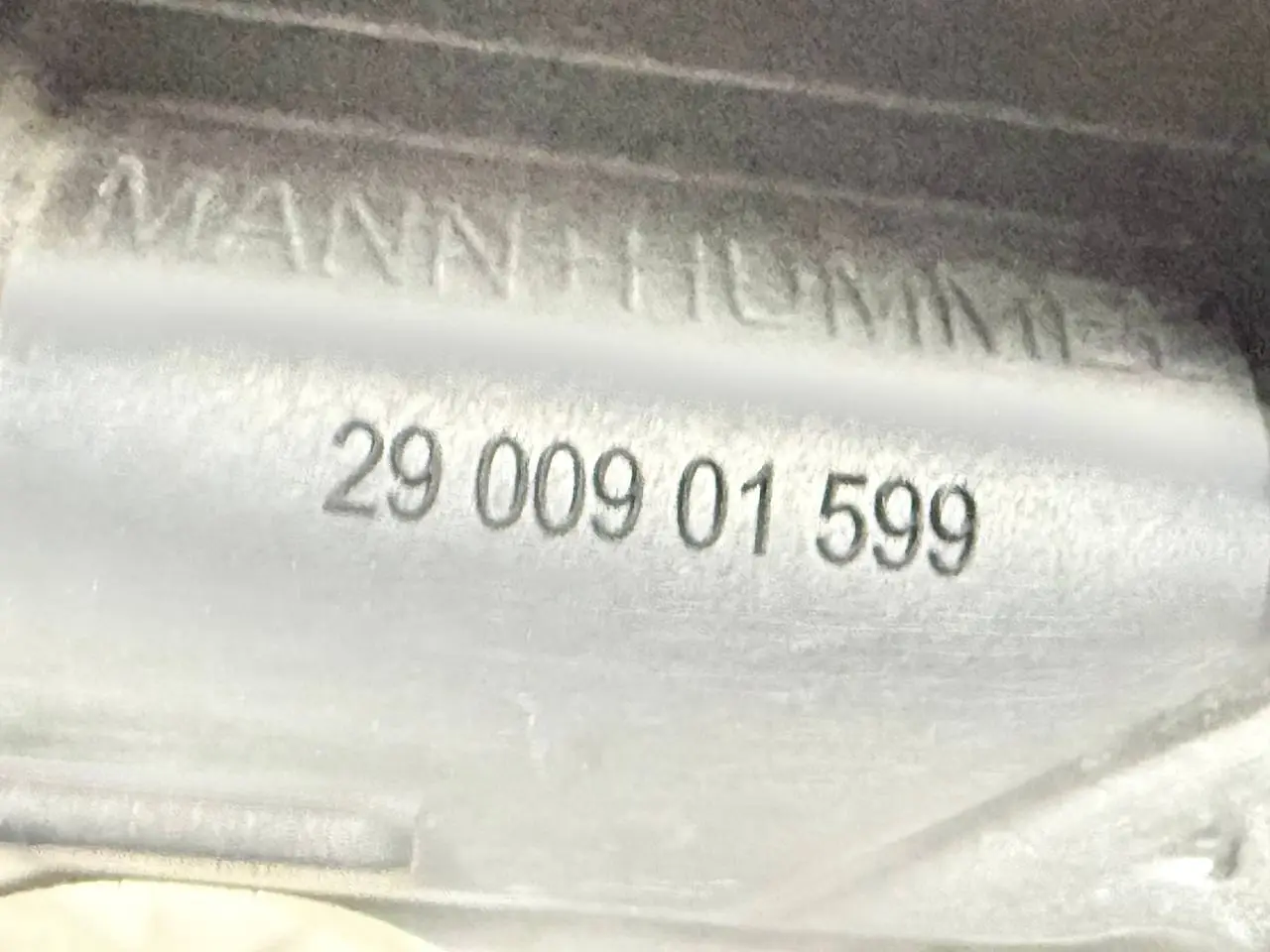 Ansaugbruecke Ansaugkrümmer fuer Touran 1T1 VW Passat 3C 2.0l FSI 06D133340