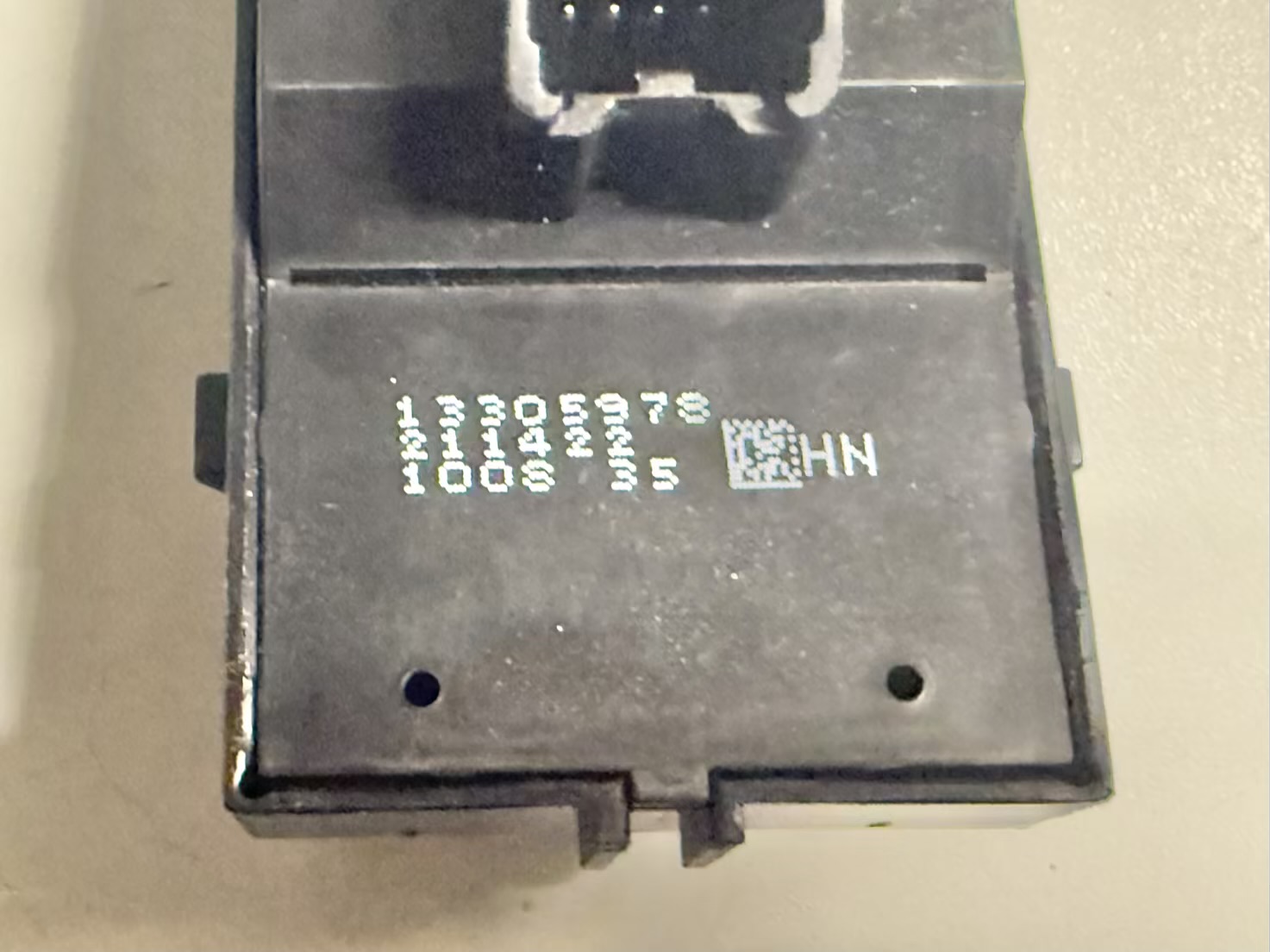 Elektrischer Fensterheber Schalter links OPEL ASTRA-J 2011 13305978