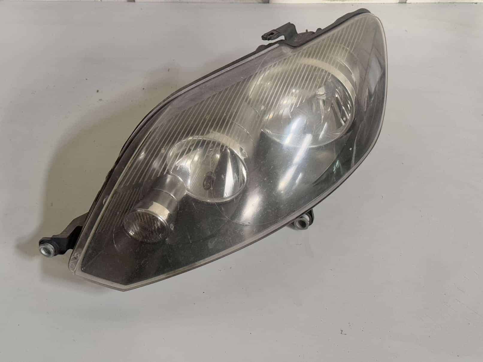 Scheinwerfer Links VW Golf Plus 2009