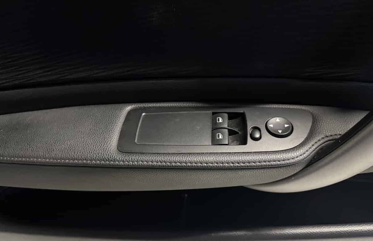 Fahrer Tür vorne links Komplett BMW 116i E81 2011