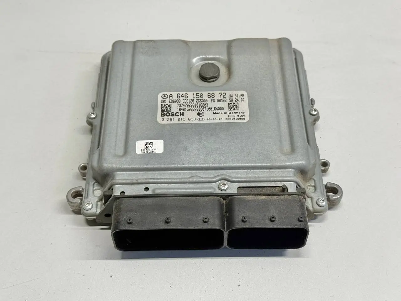 Motorsteuergerät ECU Mercedes Benz Vito W639 111CDI 2009 A6461506872, 0281015058
