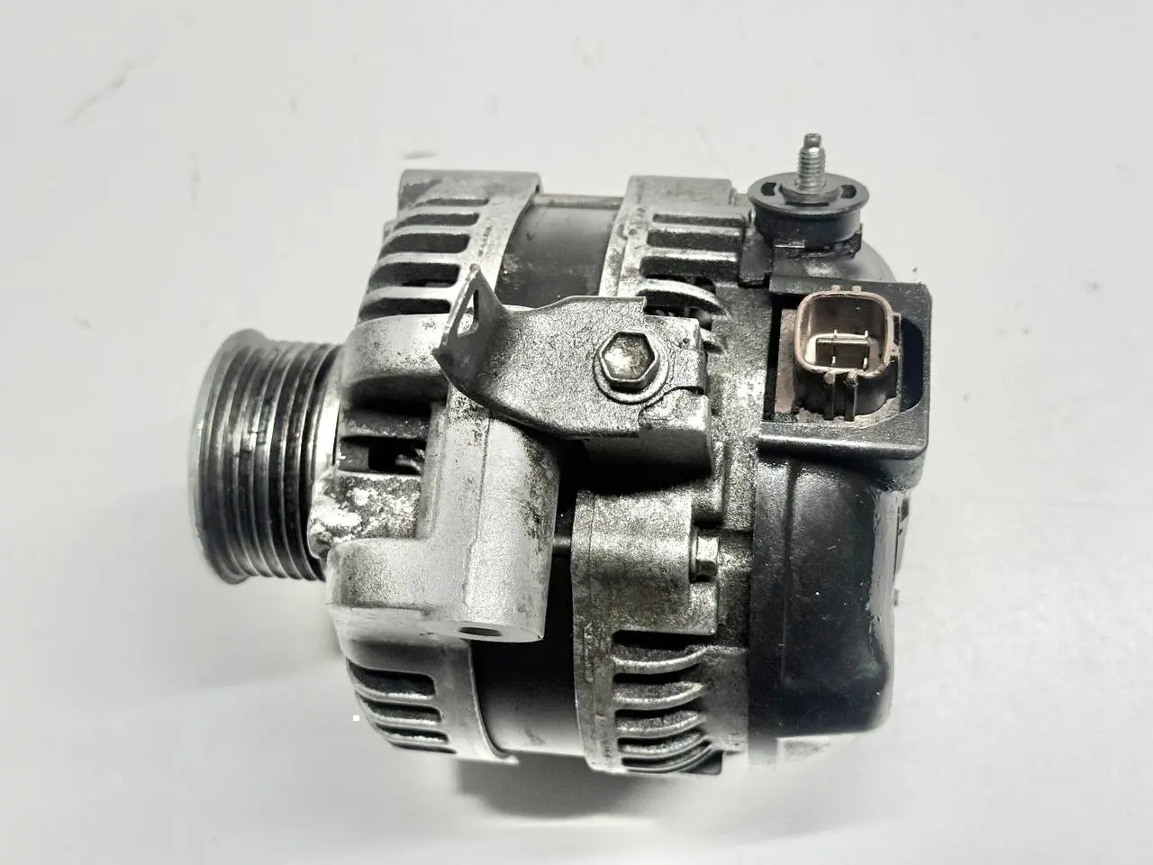 Lichtmaschine Generator Alternator für TOYOTA Verso 2.2L 2008 27060-26030