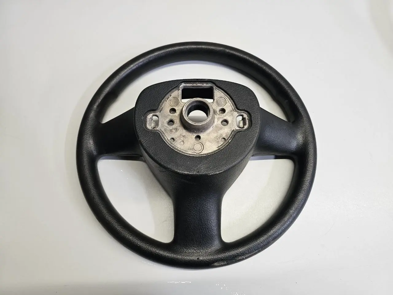 Lenkrad Airbaglenkrad Kunststofflenkrad fuer VW Golf5 1K1 1.4L 1K0419091AG