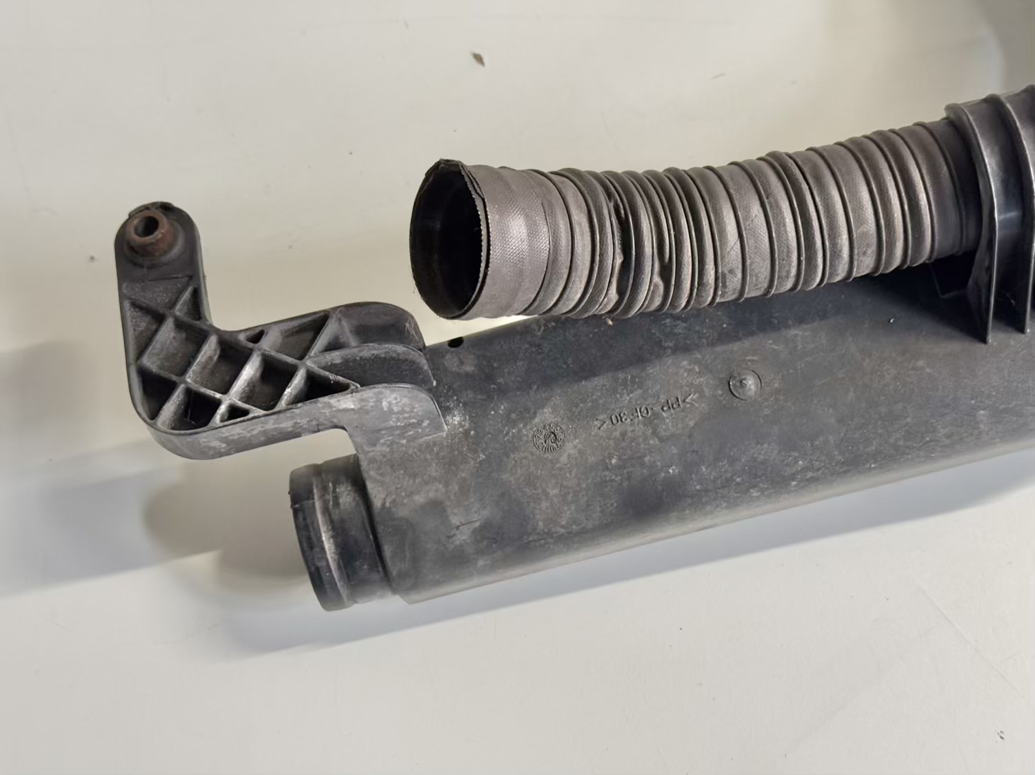Ansaugschlauch für Luftfilter Golf 4 1,4 1J1 1998 1J0129594D, 4607327799
