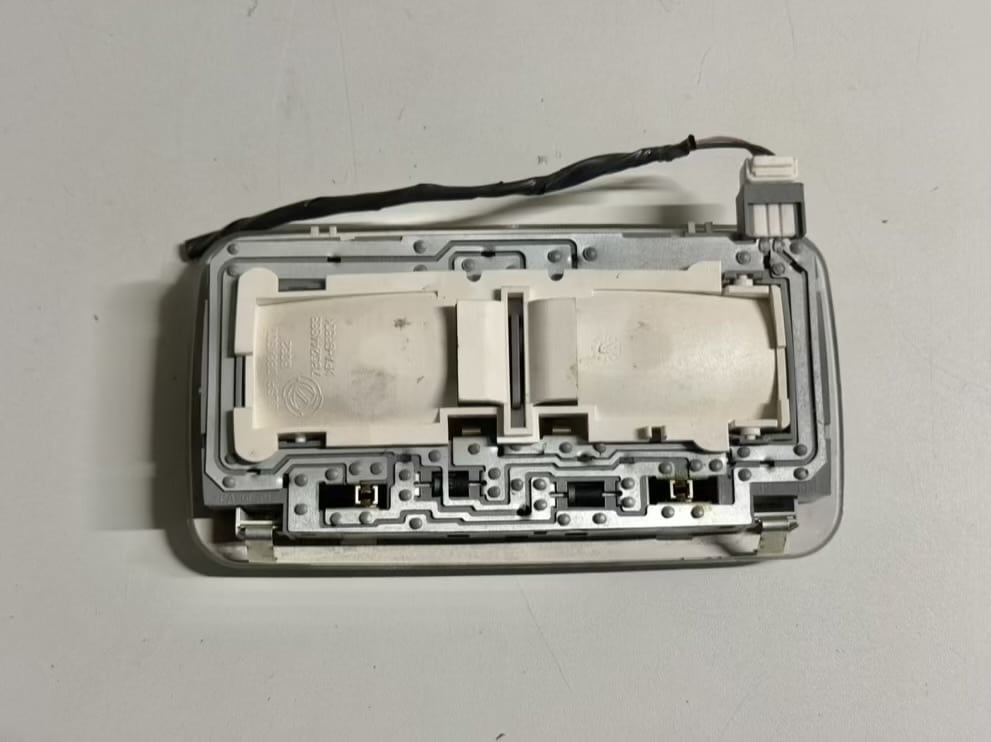 Innenraumbeleuchtung Innenraumlicht Licht FIAT Punto 1.2 2008 0884900B032