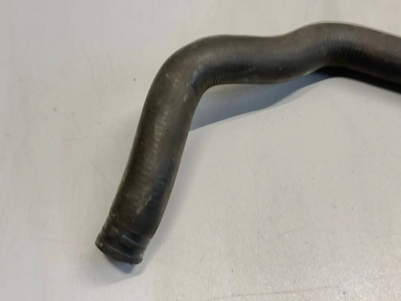 Kühlerschlauch Kühlwasserschlauch VW Polo 9N1 1,2L 2002 6Q0121073AP