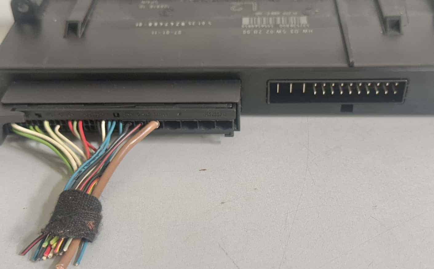 Komfort Steuergerät convenience BCM Elektronikmodul BMW 116i E81 2011