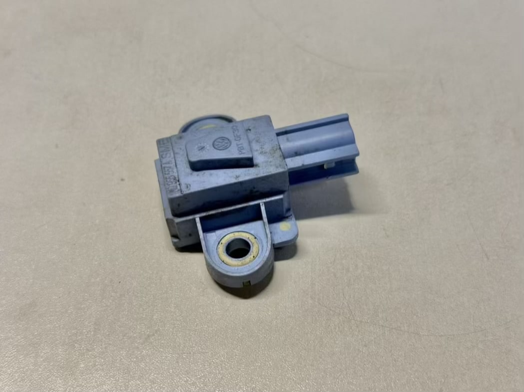 Airbag Crashsensor VW Golf5 1K1 1.4L 1K0955557A