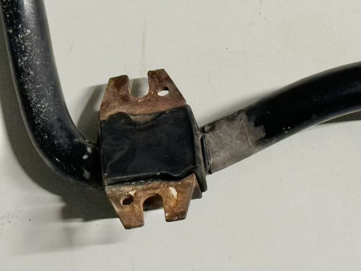Stabilisator OPEL MERIVA 2003 13211430