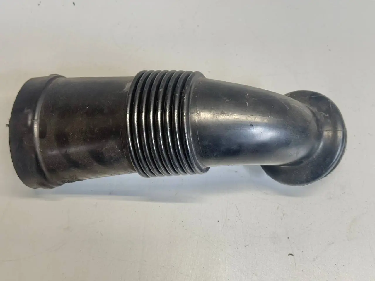 Ansaugrohr Luftrohr Saugleiter Mercedes Benz Vito W639 111 2009 A6395280108