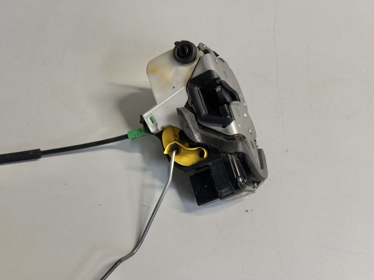 Türschloss Links OPEL ASTRA-J 2011 3023881LH2