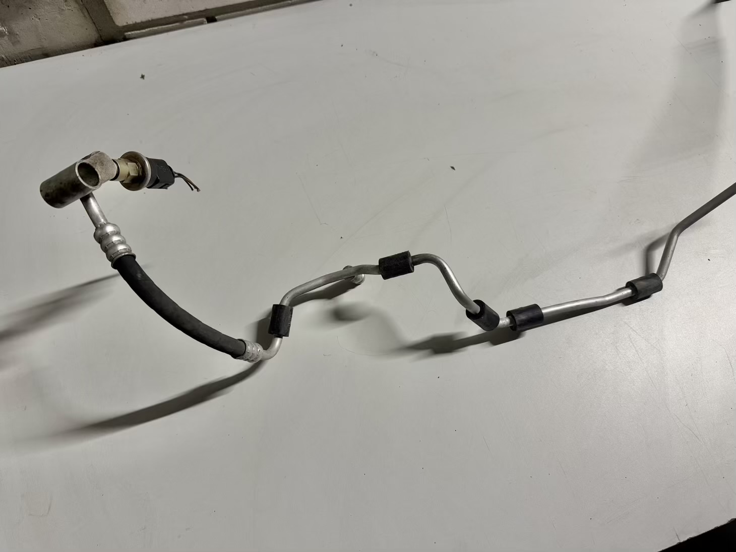 Klimaleitung Klimaschlauch VW Touran 1.6 FSI Trend 1T1 2003 1T0820741G