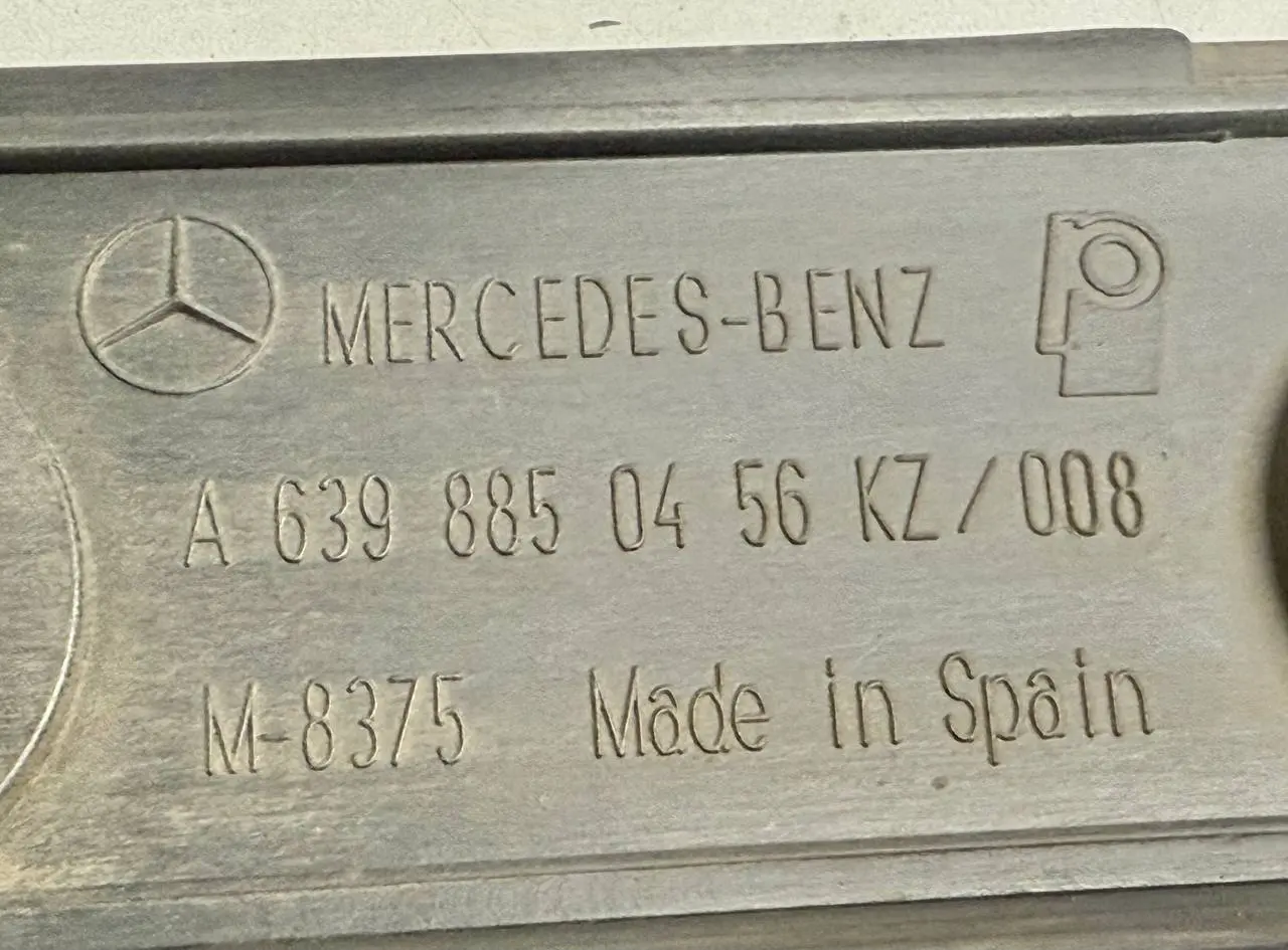 Stossfänger Hinten Halterung Rechts Mercedes Benz Vito W639 111 2009 A6398850456