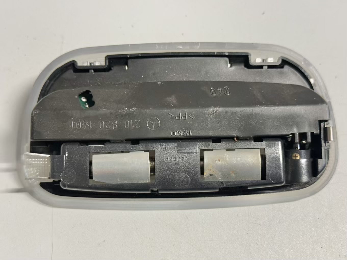 Innenleuchte Innenraumbeleuchtung Mercedes BENZ CLK 320 1999 W208 2108201401
