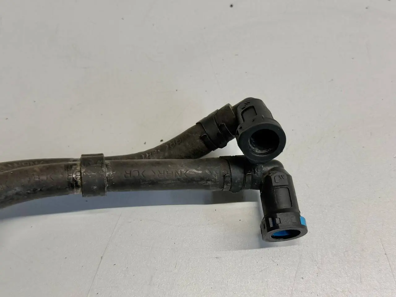 Kraftstoffleitung Benzinleitung Kraftstoffverteiler VW Golf5 1K1 1.4L 036133723