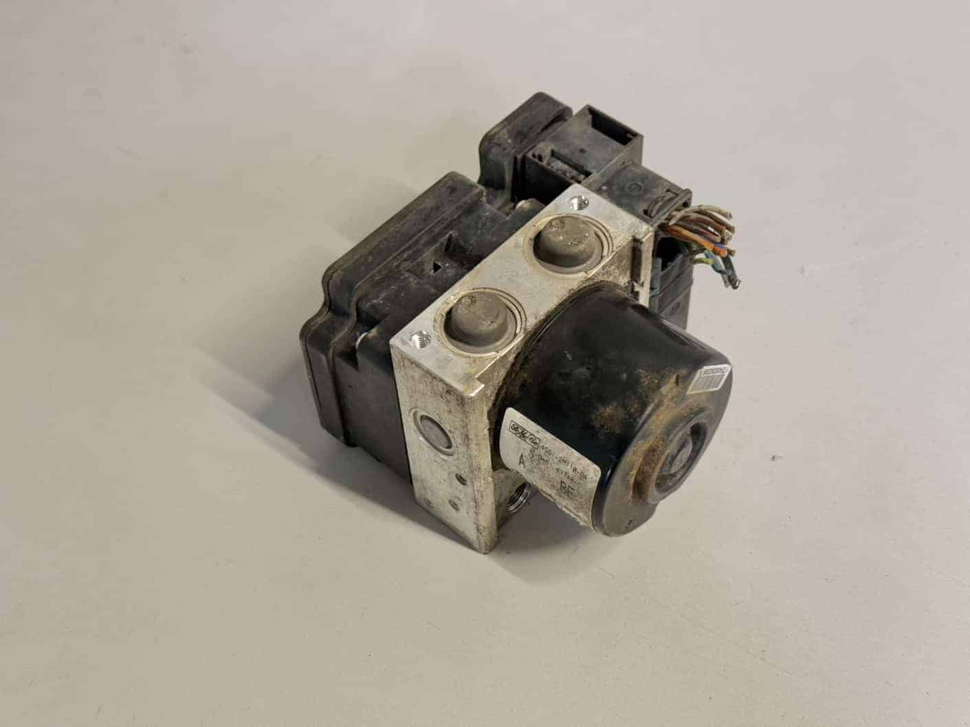 ABS Block Pumpe Steuergerät FORD Fiesta 1.4L 2008