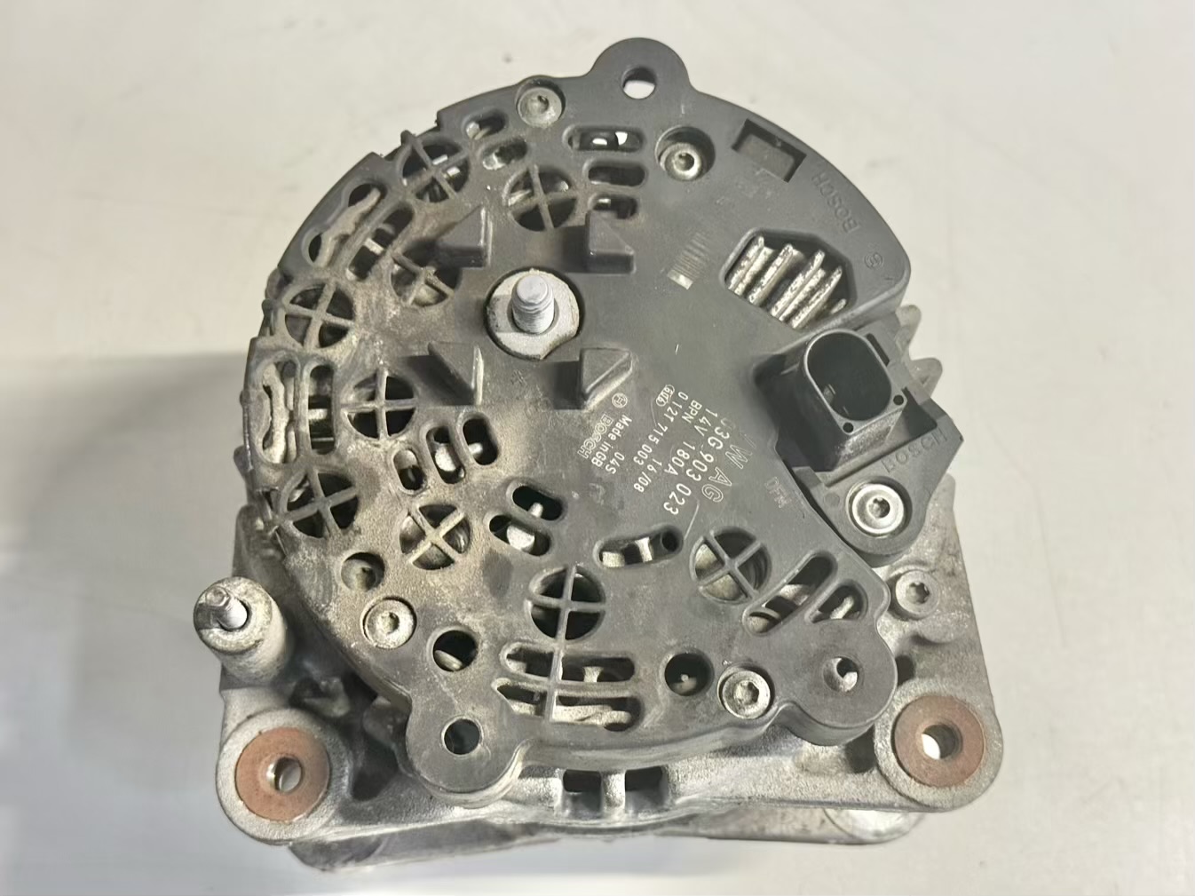 Lichtmaschine Generator 2.0 TDI Passat 3C 2008 03G903023, 0121715003