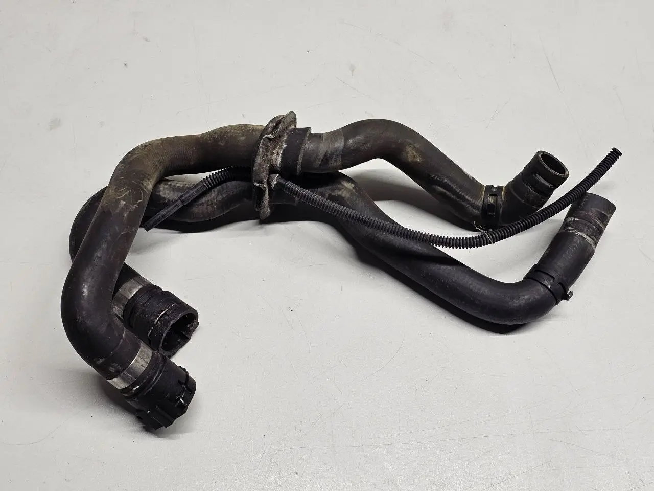 Kuehlschlauch Kuehlerleitung Wasserleitung A6 Avant 4B5 TDI 2.5L 2002 4B0819371D