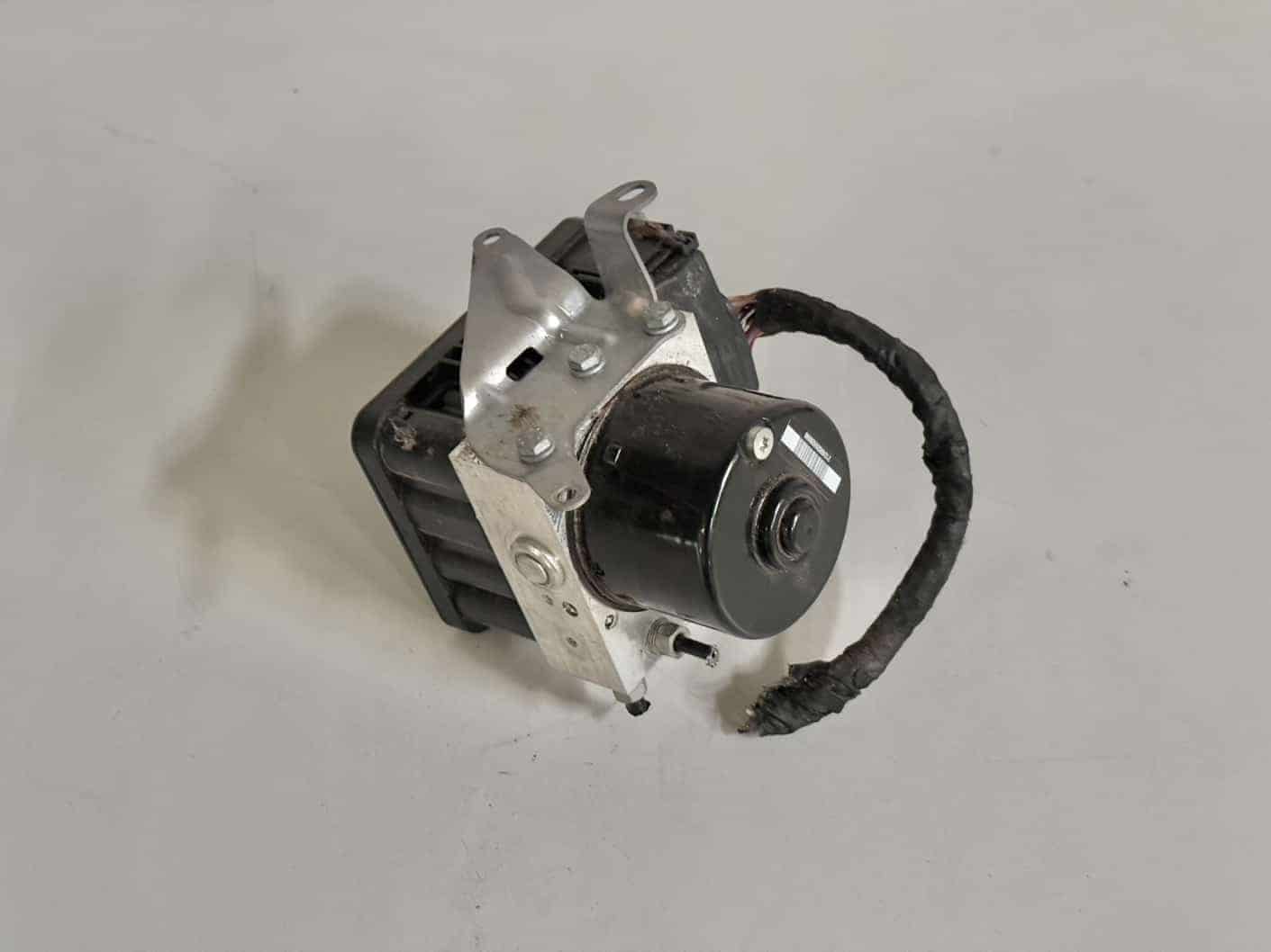 ABS Block Steuergerät BMW 116i E87 E81 2009