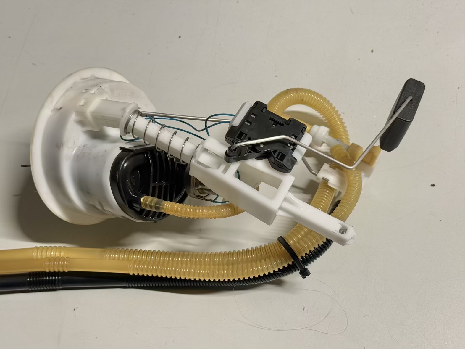 Kraftstoffpumpe tankgeber BMW 116i E81 2011 16117170090, A2C53027373