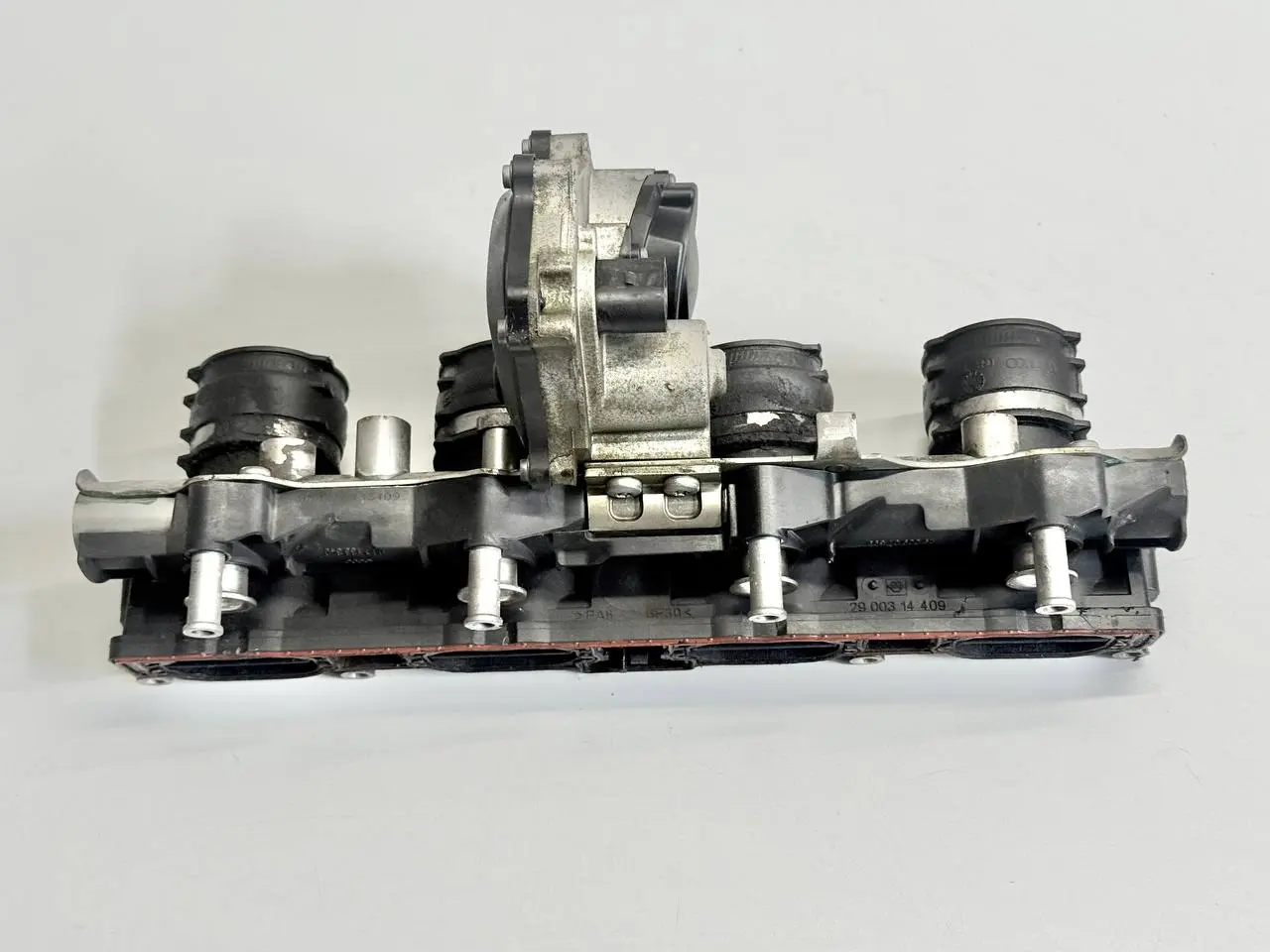 Ansaugbruecke Ansaugkrümmer fuer Touran 1T1 VW Passat 3C 2.0l FSI 06D133340