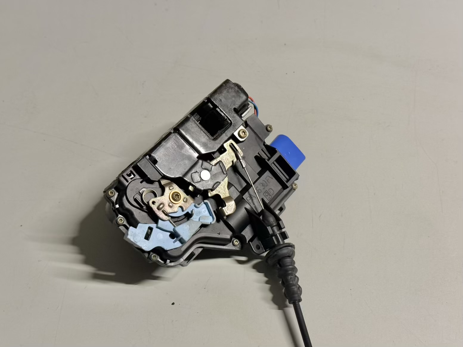 Türschloss Türverriegelung Rechts Vorne VW Golf5 1K1 1.4L 3D1837016