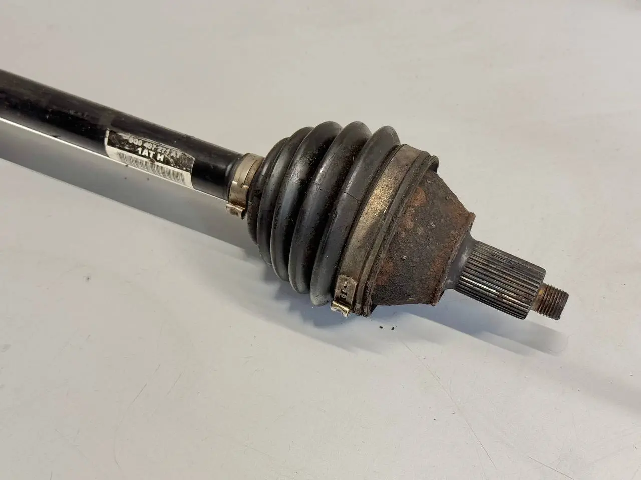 Antriebswelle Gelenkwelle Welle links vorn VW Polo 9N1 1,2L 2002 6Q0407271AT