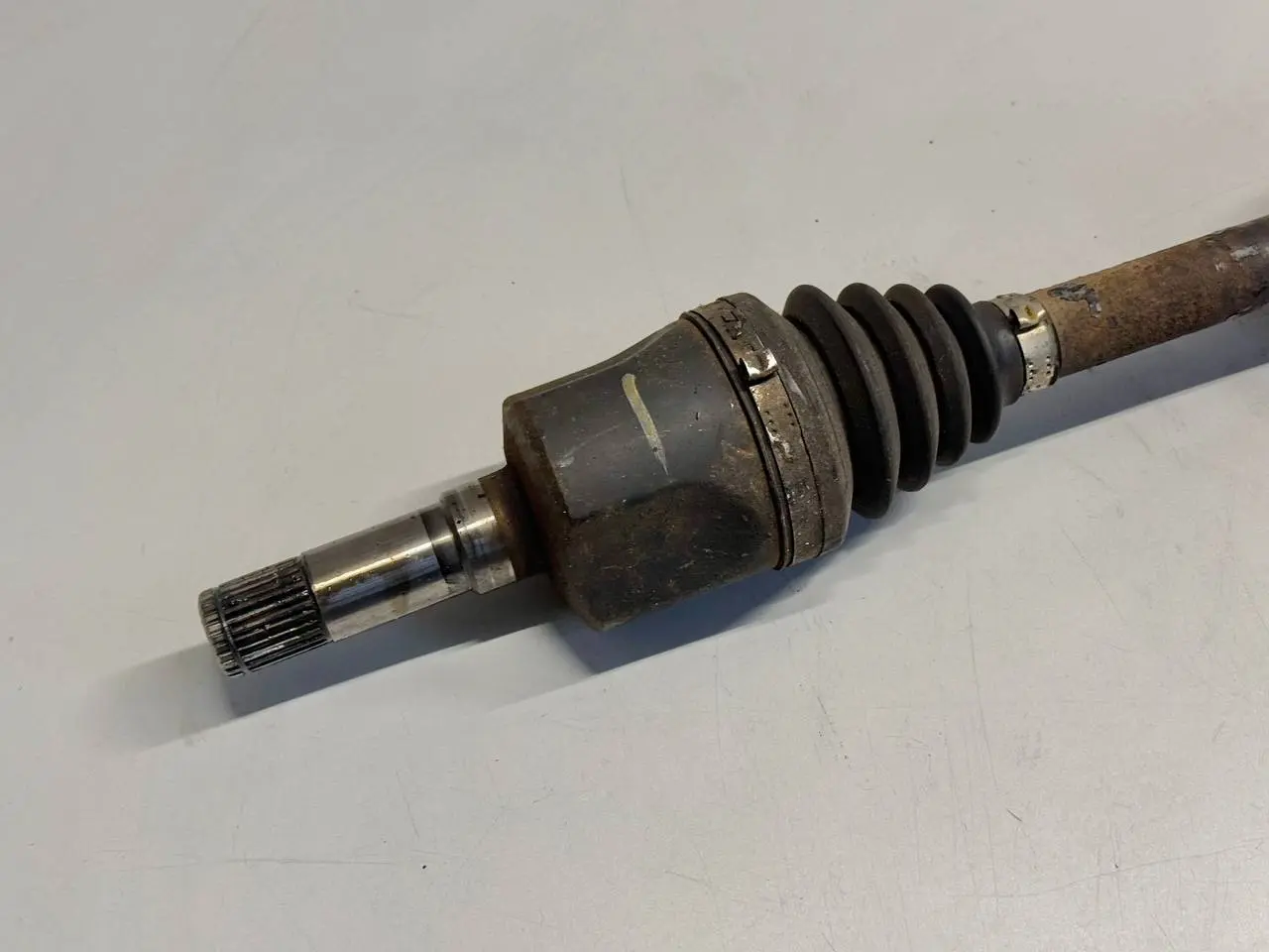 Antriebswelle Gelenkwelle links vorne GM ANTARA 2007 OPEL GM ANTARA 2007 4804567