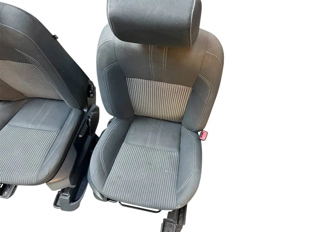 Stoffsitze Sitze vorn Fahrersitz Beifahrersitz Links Rechts Ford C-Max 2014 DXA
