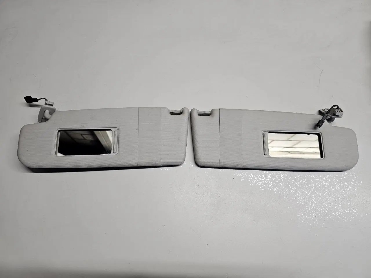 Sonnenblende Links Rechts SET VW Golf Plus 2006 5M1 1,6 1K0857551, 1K0857552