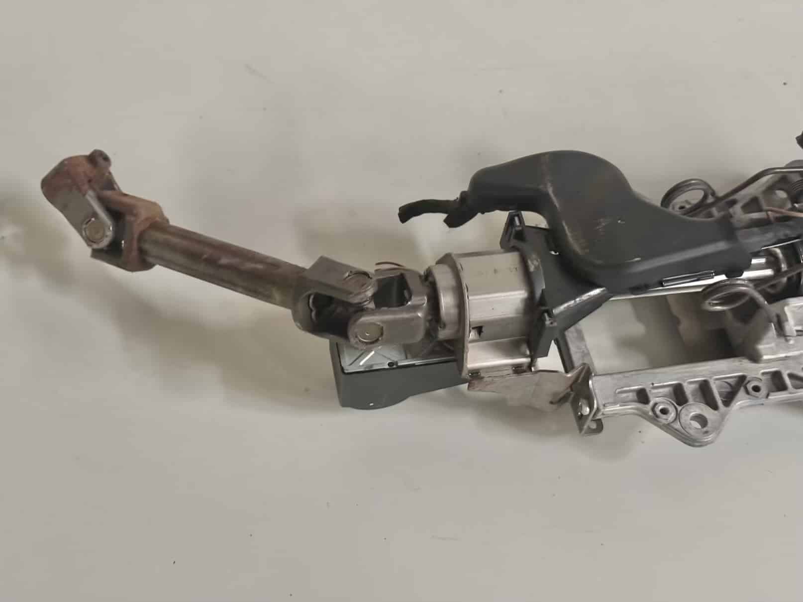 Lenksäule komplett mit Kreuzgelenk VW Passat 3C Kombi 2008 3C1419501N