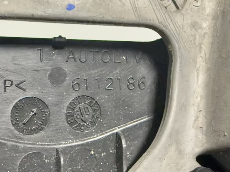 Lenkrad Hyundai i30 2010 561102R0004X, 6112186