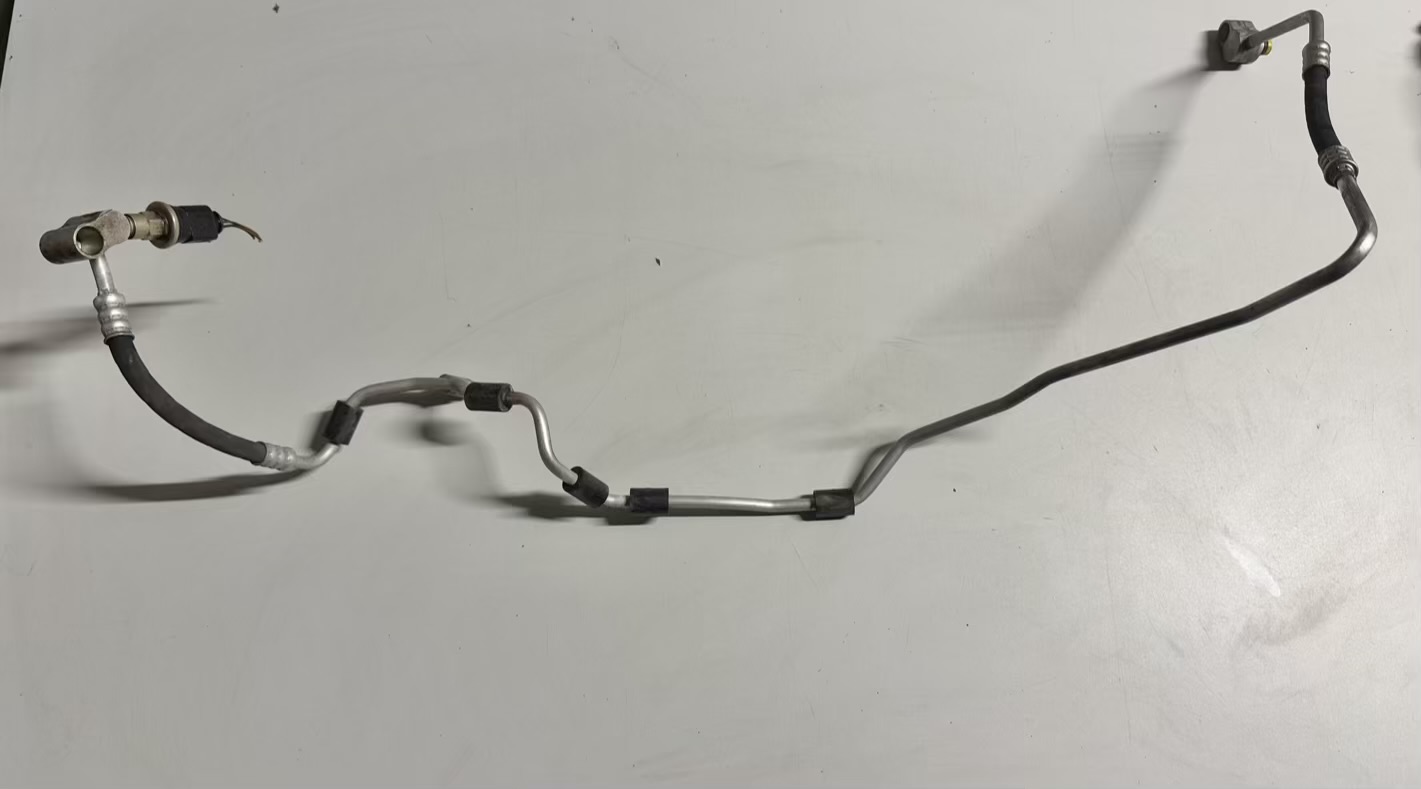 Klimaleitung Klimaschlauch VW Touran 1.6 FSI Trend 1T1 2003 1T0820741G