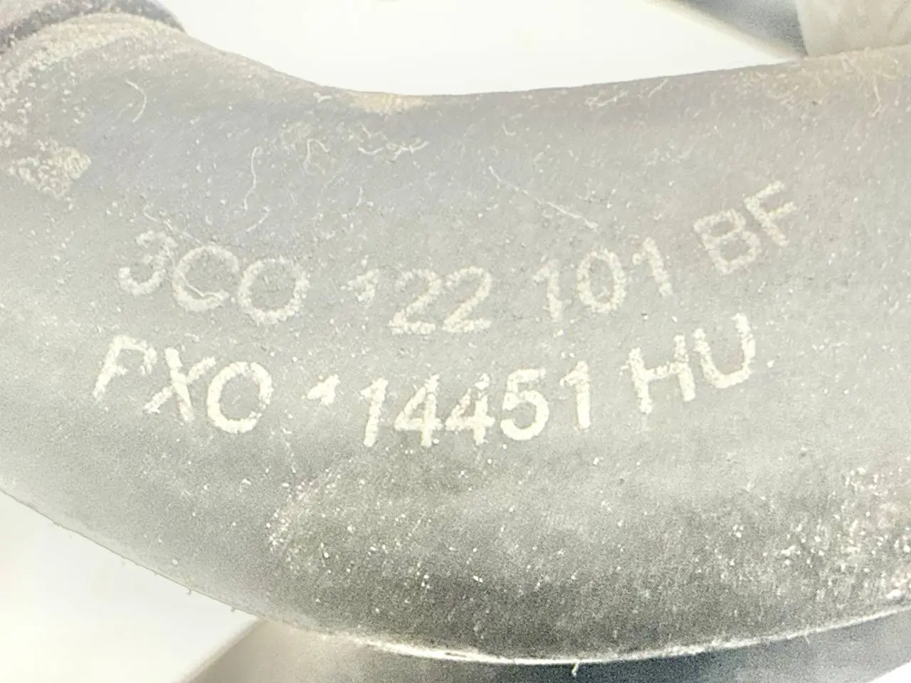 Kuehlmittelschlauch Flansch Wasserschlauch VW Passat 3C 2.0l FSI 3C0122101BF