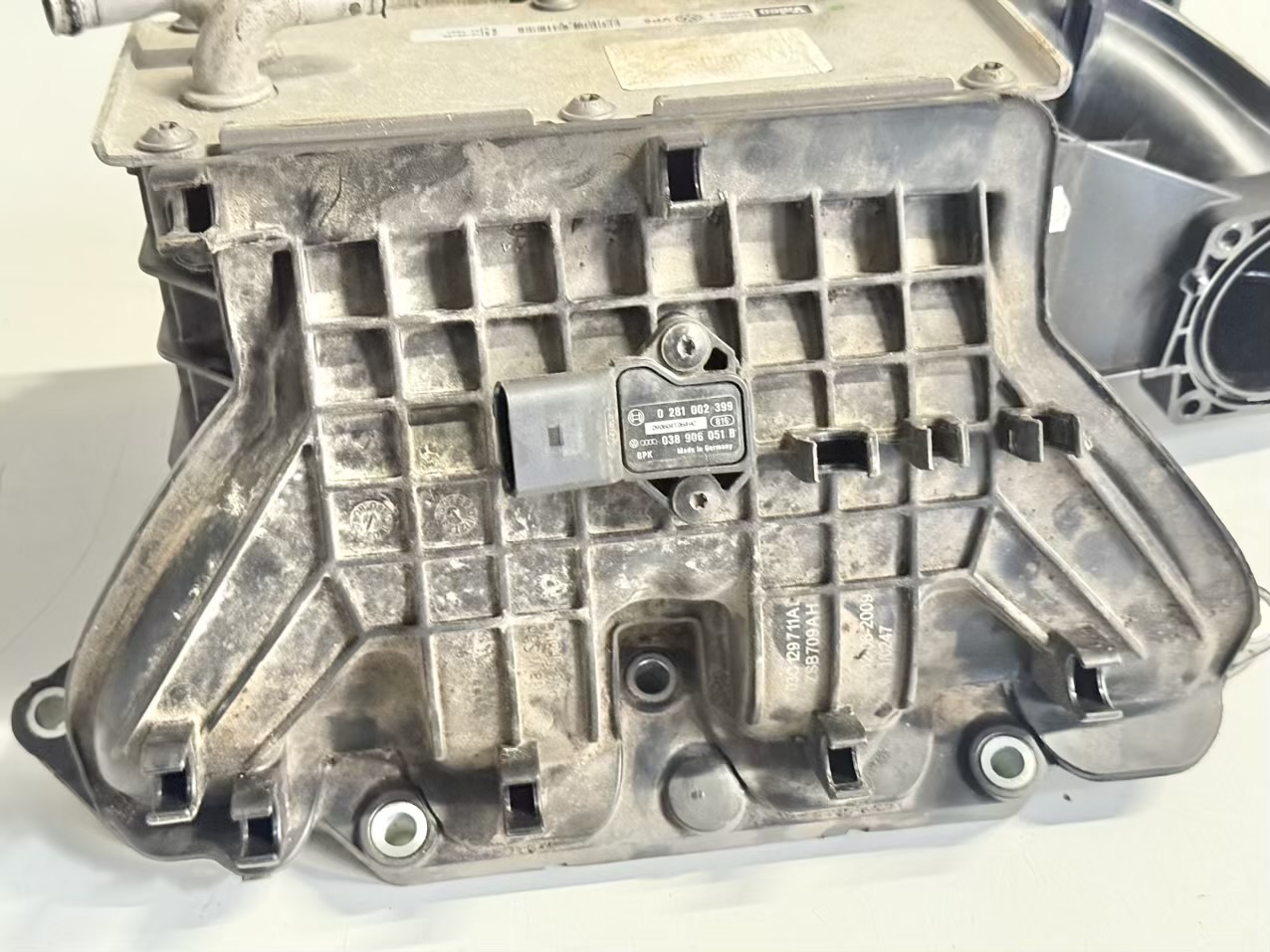 Ansaugbrücke Ansaugkrümmer VW Golf Plus 2009 1,4 TSI 03C129711, 03C145749