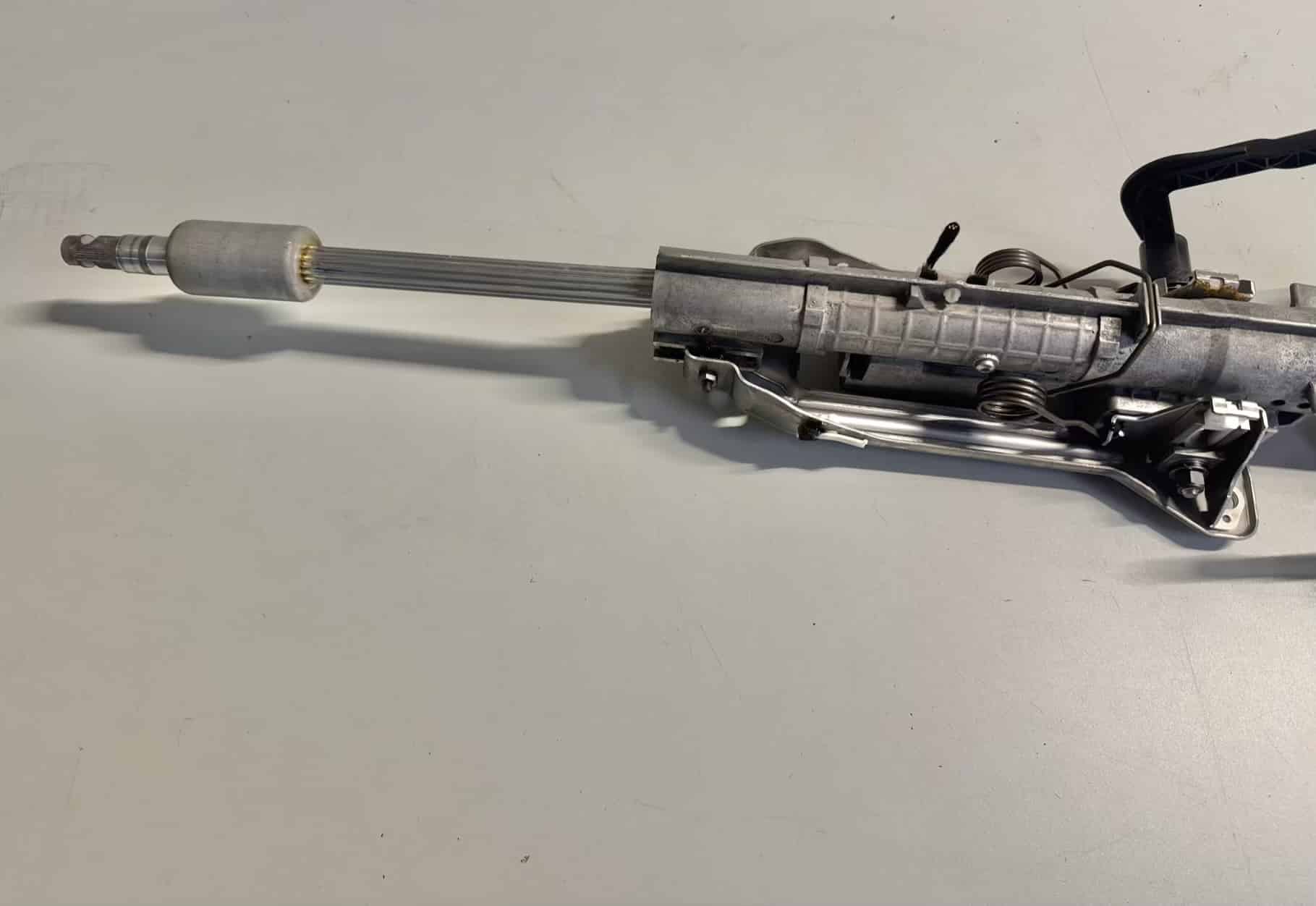 Lenksäule BMW 116i E81 E87 2011 32306786899AI03, 831401084515