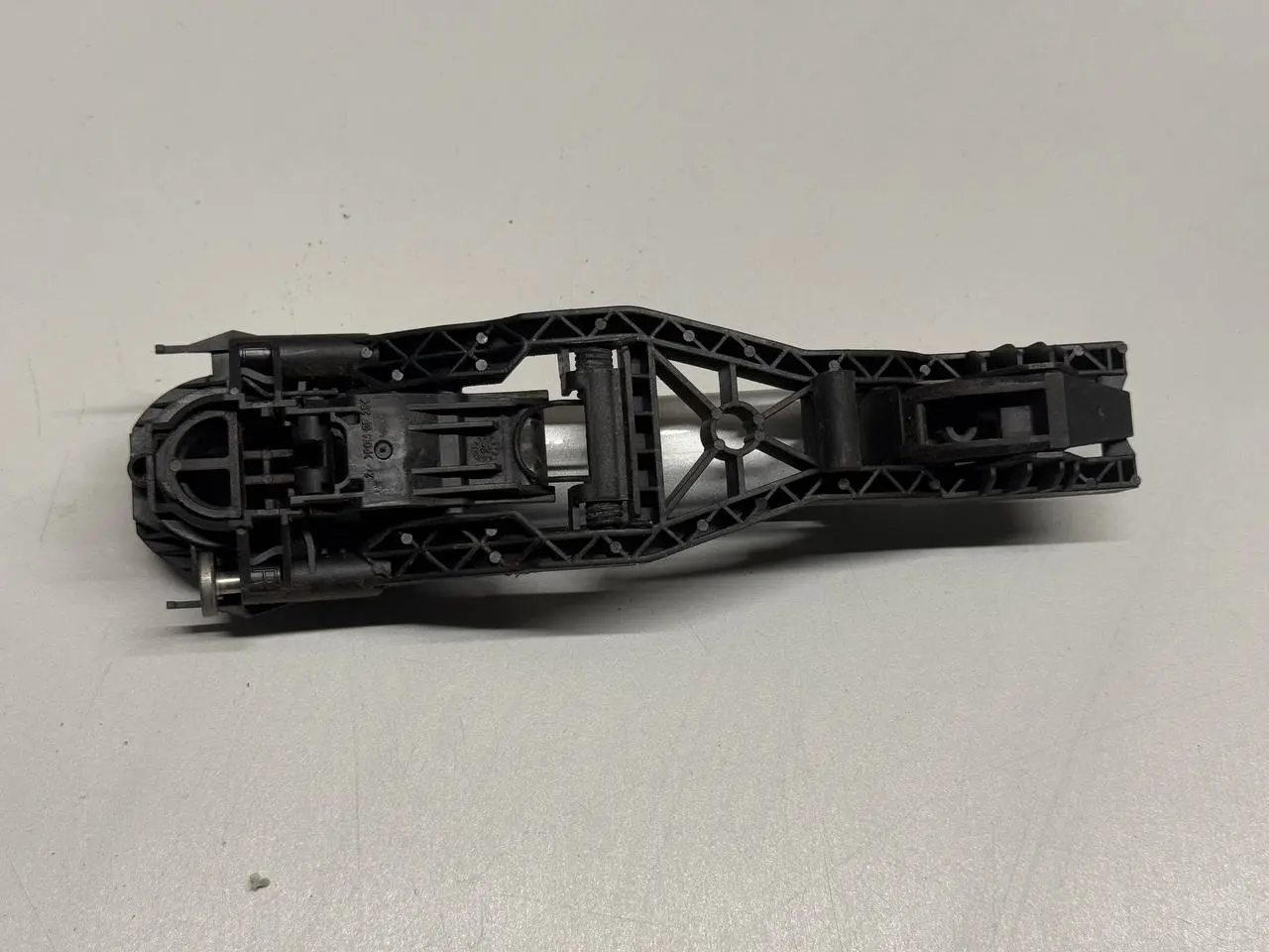 Türgriff Türaussengriff Hinten Rechts VW Polo 9N1 1,2L 2002 6Q4839885 FC: LA7W