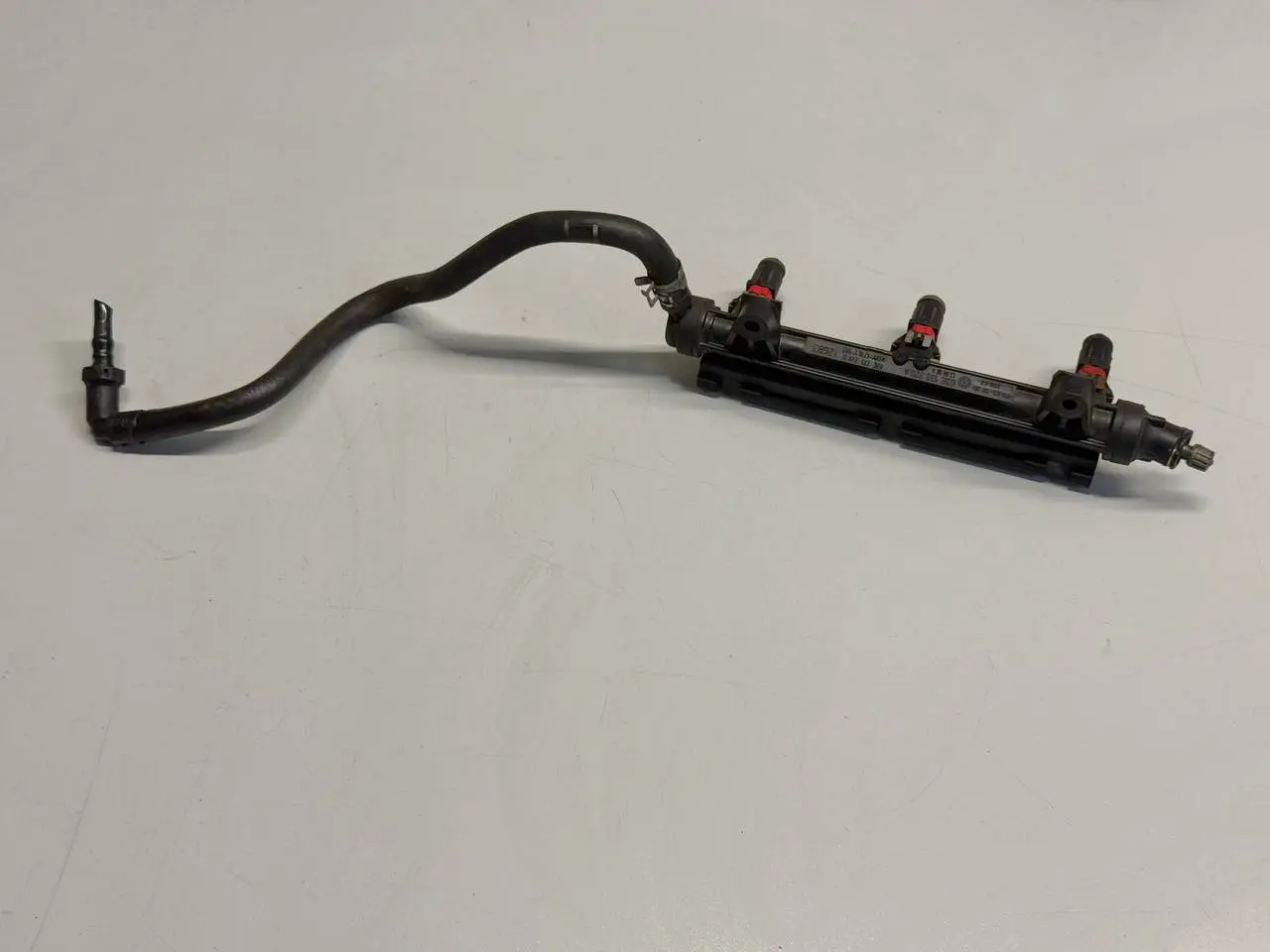 Kraftstoffverteiler Einspritzleiste VW Polo 9N1 1,2L 2002 03E133320A
