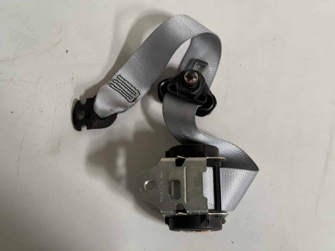 Sicherheitsgurt Gurtstraffer hinten Links Opel Corsa D 2009