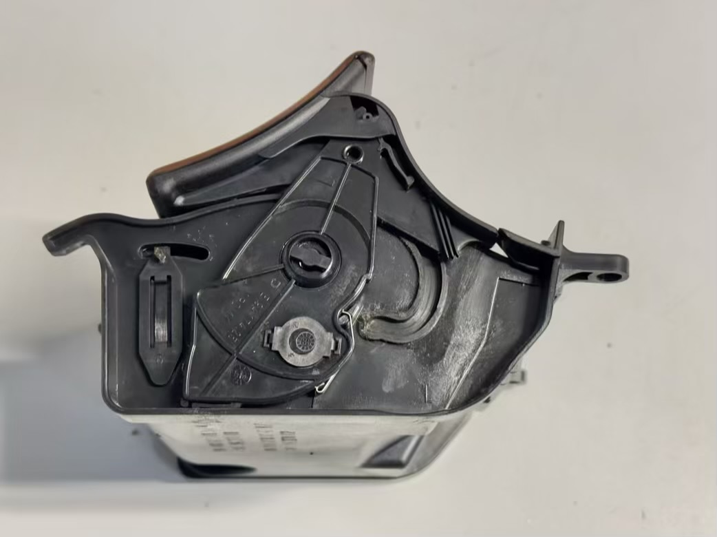 Aschenbecher vorne mit Blende BENZ CLK 320 1999 W208 2088100130, E9417001