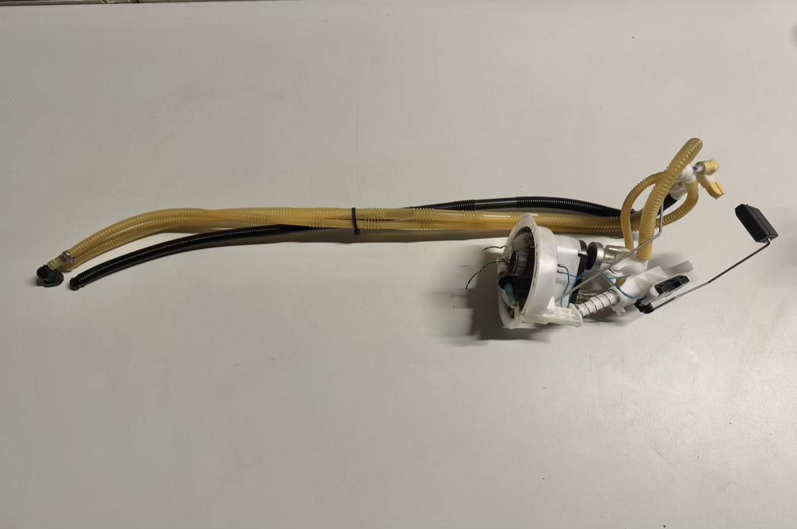 Kraftstoffpumpe tankgeber BMW 116i E81 2011 16117170090, A2C53027373